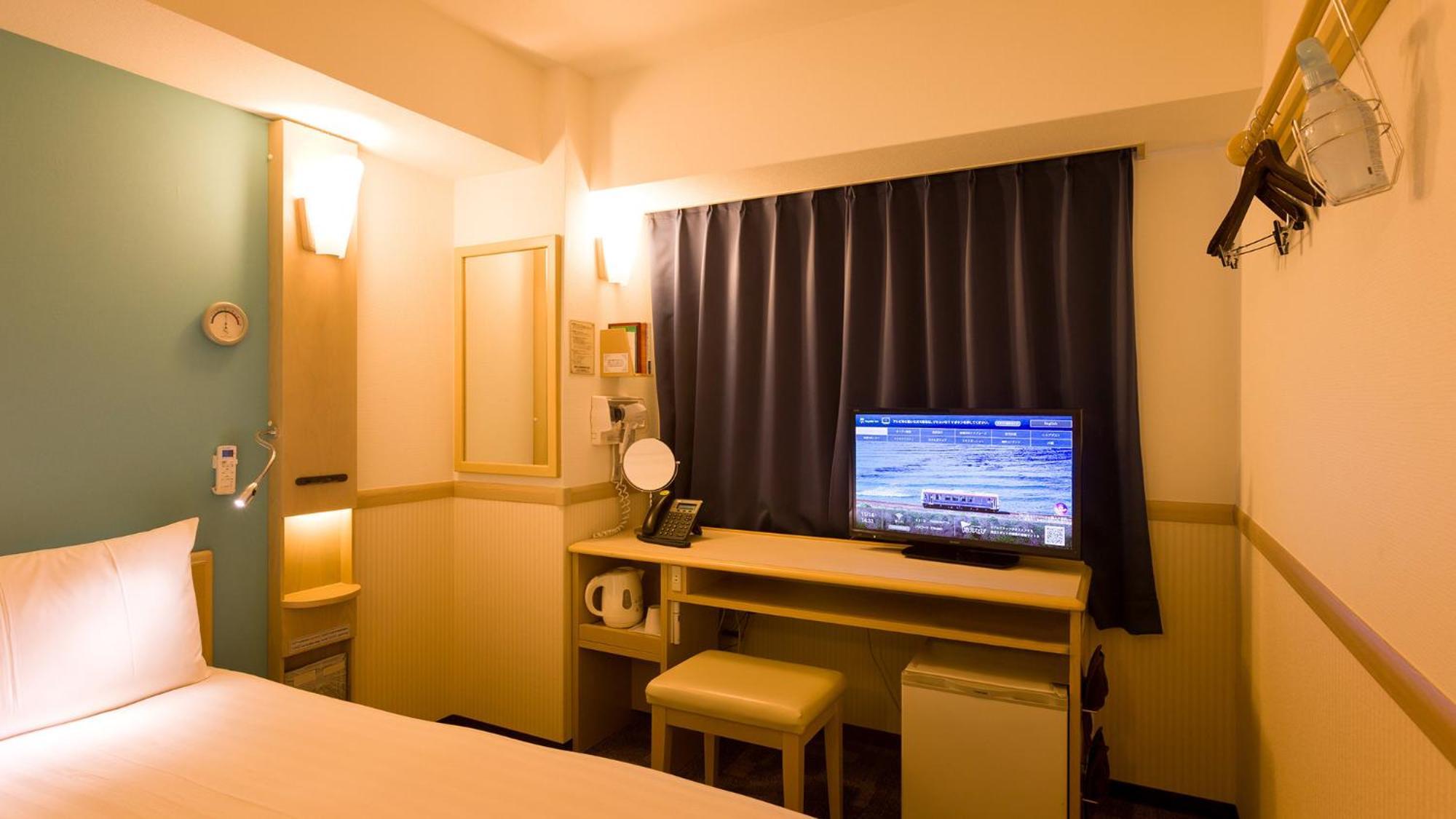 Toyoko Inn Matsudo Eki Higashi Guchi Rum bild